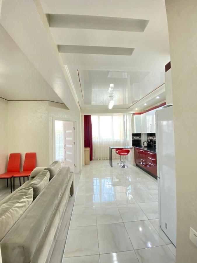 Cozy Two Bedroom Large Apartment Chisinau Exterior foto