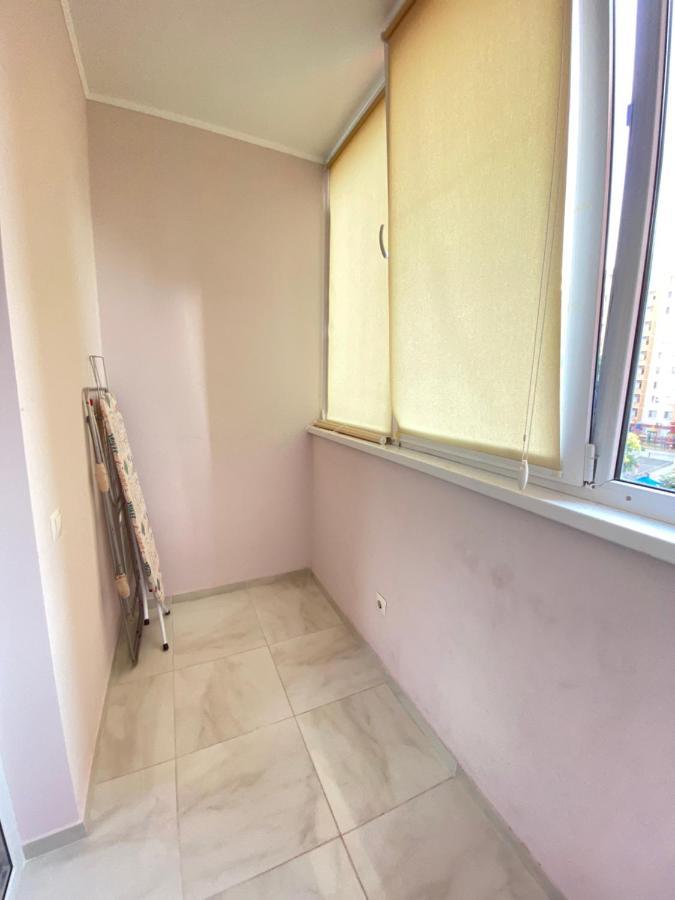 Cozy Two Bedroom Large Apartment Chisinau Exterior foto