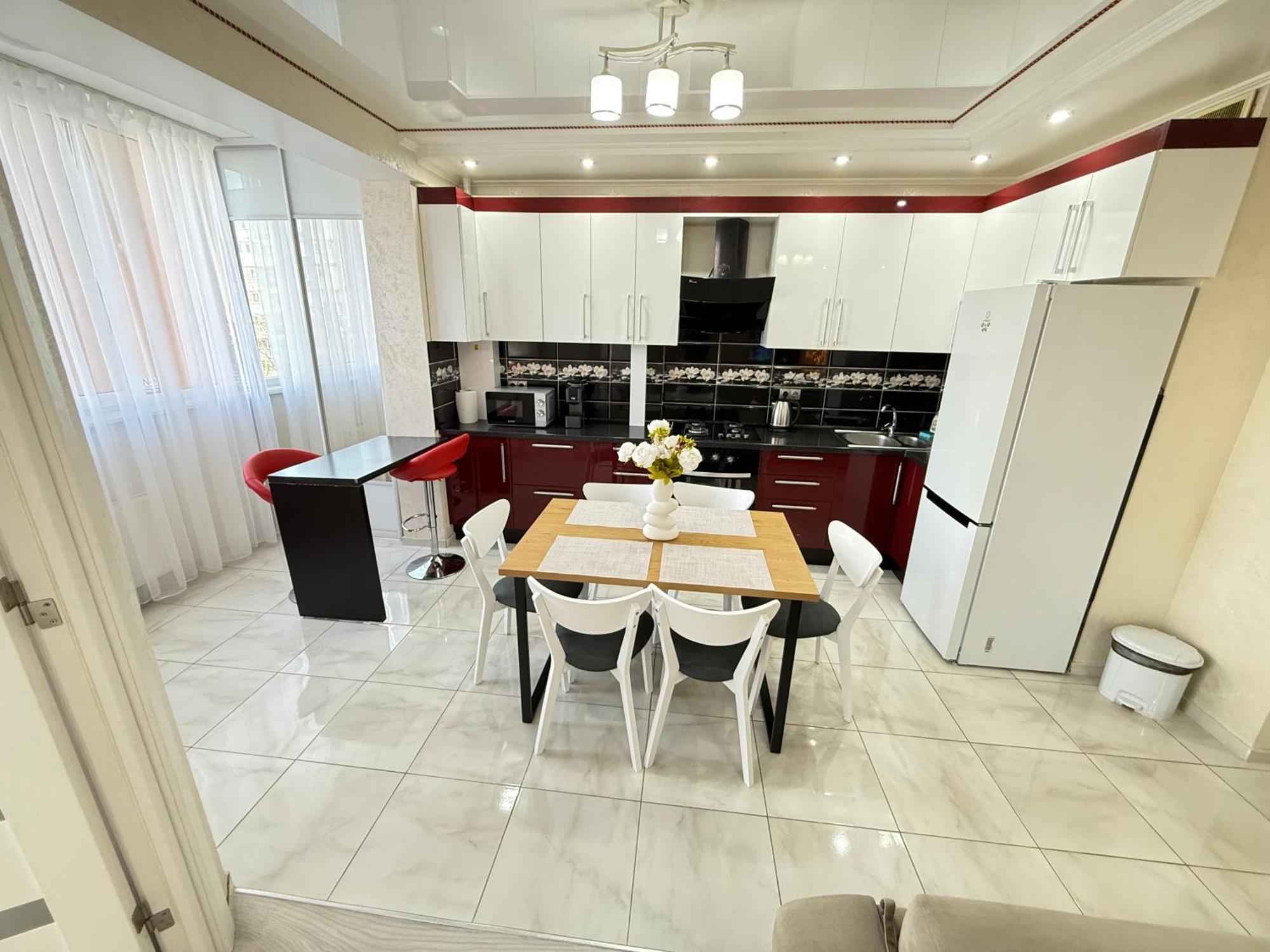 Cozy Two Bedroom Large Apartment Chisinau Exterior foto